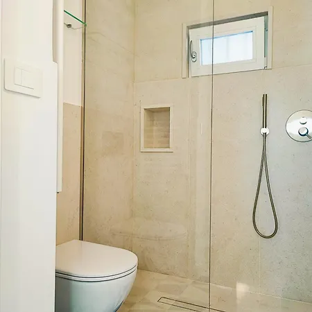 Amalfully Boutique - A Seaview Gem