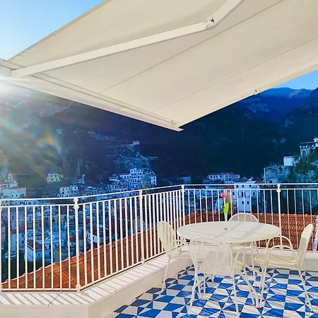 Amalfully Boutique - A Seaview Gem Amalfi