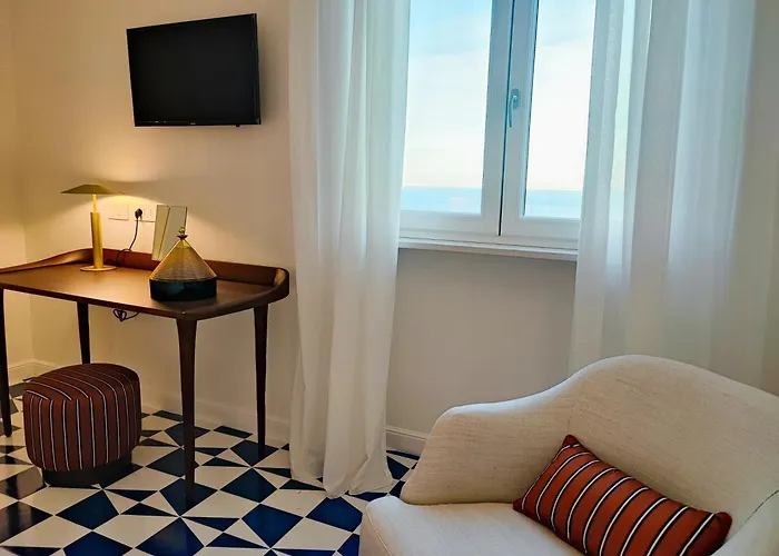 Amalfully Boutique - A Seaview Gem 펜션 *