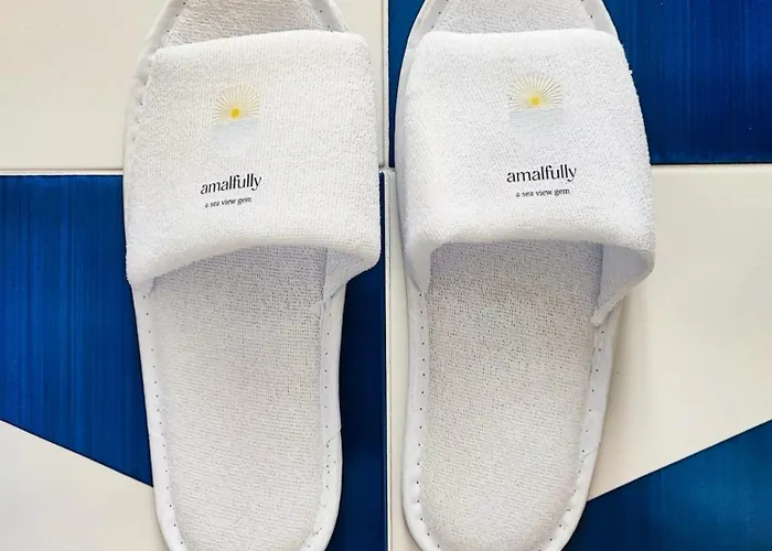 Amalfully Boutique - A Seaview Gem 펜션 *