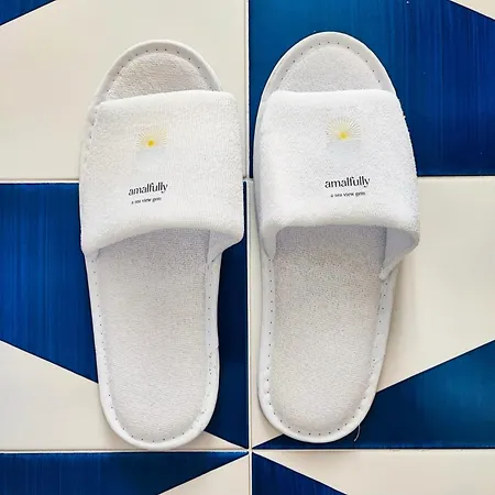 Amalfully Boutique - A Seaview Gem Ferienhaus *