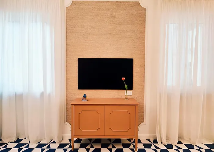 Будинок відпочинку Amalfully Boutique - A Seaview Gem *