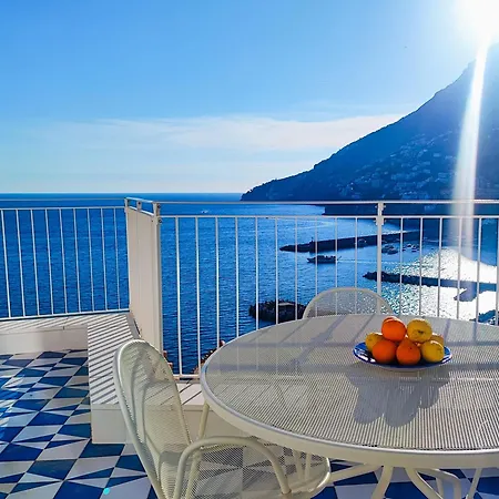 Amalfully Boutique - A Seaview Gem