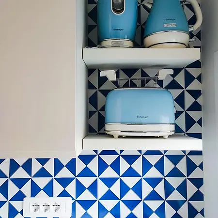 Semesterbostad Amalfully Boutique - A Seaview Gem *